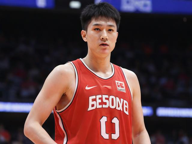 jiuyou.com_ 中国篮球明星公益活动传递正能量，篮球明星,中国