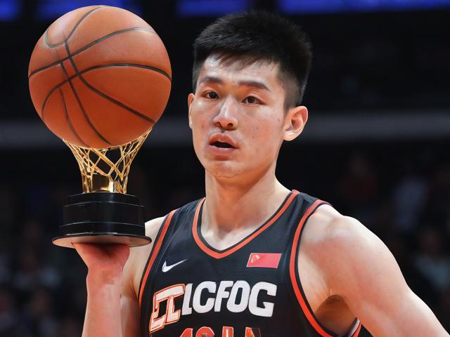 jiuyou.com_ 中国篮球明星荣获年度体育盛典最佳运动员奖，中国篮球最佳球员