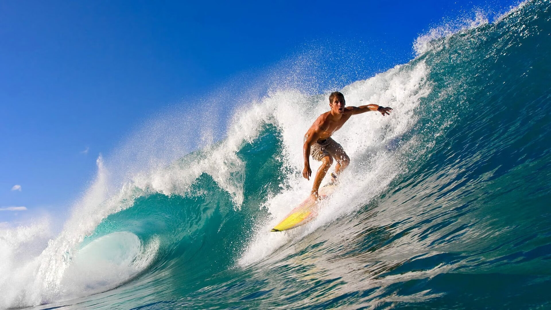 九游游戏中心-池中激战—现代水上拔河比赛热潮来袭，水上拔河比赛技巧